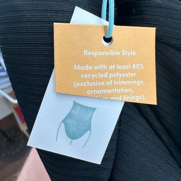 Kona Sol Black Swim Cap Sleeve One Piece S Ribbed V-neck Keyhole Back Beach - Picture 6 of 9